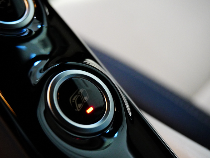 AMG GTS 130th Anniversary Edition　特別仕様車 左ﾊﾝﾄﾞﾙ 専用ｴｱﾛ&ﾊﾟﾌｫｰﾏﾝｽｼｰﾄ 純正ﾅﾋﾞTV Burmester Bｶﾒﾗ LEDﾗｲﾄ ﾏｯﾄﾌﾞﾗｯｸ19&20ｲﾝﾁAW　2年保証