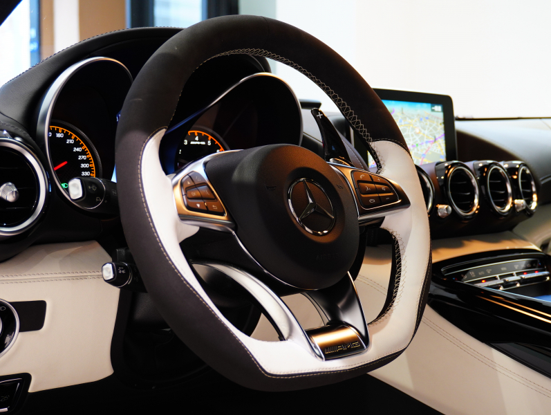 AMG GTS 130th Anniversary Edition　特別仕様車 左ﾊﾝﾄﾞﾙ 専用ｴｱﾛ&ﾊﾟﾌｫｰﾏﾝｽｼｰﾄ 純正ﾅﾋﾞTV Burmester Bｶﾒﾗ LEDﾗｲﾄ ﾏｯﾄﾌﾞﾗｯｸ19&20ｲﾝﾁAW　2年保証