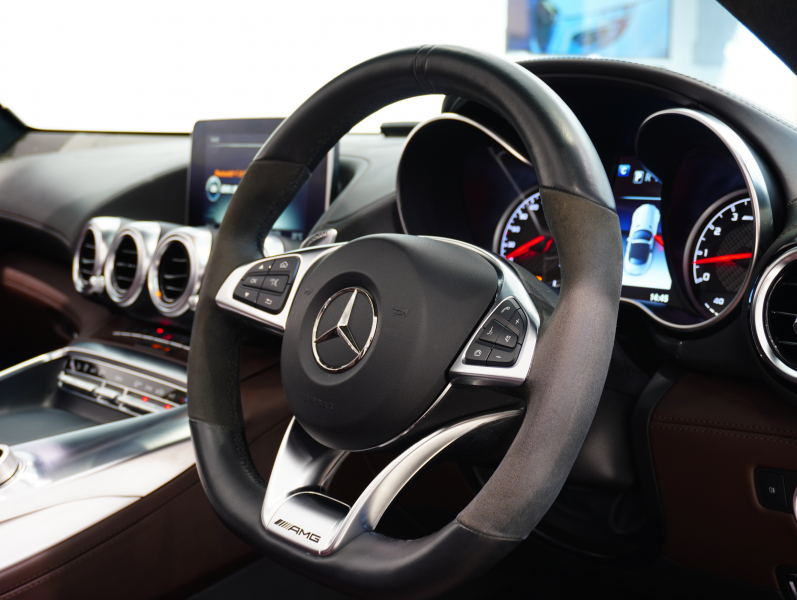 AMG GT ﾛｰﾄﾞｽﾀｰ AMGﾊﾟﾌｫｰﾏﾝｽｼｰﾄPKG　正規D車 ﾍﾞｰｼﾞｭ幌 右H ﾏﾛﾝ革 ｼｰﾄﾋｰﾀｰ&ﾍﾞﾝﾁﾚｰﾀｰ 純正ﾅﾋﾞTV ﾌﾙｾｸﾞ Bｶﾒﾗ ｶｰﾎﾞﾝｽﾃｯﾌﾟ LEDﾗｲﾄ 19/20ｲﾝﾁAW　2年保証