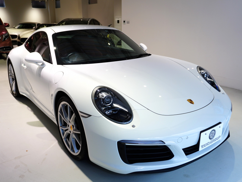 ポルシェ 911(Type991.2) ｶﾚﾗ4 ｽﾎﾟｰﾂｸﾛﾉPKG　右H ﾌﾙﾚｻﾞｰﾂｰﾄﾝｲﾝﾃﾘｱ 赤革 純正PCMﾅﾋﾞ CarPlay Bｶﾒﾗ ﾊﾟｰｸｱｼｽﾄ ｶﾚﾗS20AW　2年保証付