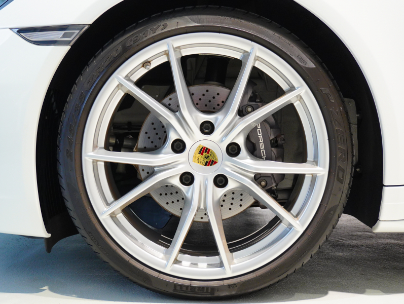 ポルシェ 911(Type991.2) ｶﾚﾗ4 ｽﾎﾟｰﾂｸﾛﾉPKG　右H ﾌﾙﾚｻﾞｰﾂｰﾄﾝｲﾝﾃﾘｱ 赤革 純正PCMﾅﾋﾞ CarPlay Bｶﾒﾗ ﾊﾟｰｸｱｼｽﾄ ｶﾚﾗS20AW　2年保証付