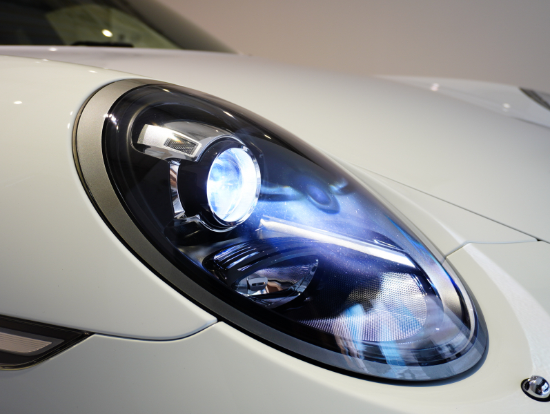 ポルシェ 911(Type991.2) ｶﾚﾗ4 ｽﾎﾟｰﾂｸﾛﾉPKG　右H ﾌﾙﾚｻﾞｰﾂｰﾄﾝｲﾝﾃﾘｱ 赤革 純正PCMﾅﾋﾞ CarPlay Bｶﾒﾗ ﾊﾟｰｸｱｼｽﾄ ｶﾚﾗS20AW　2年保証付