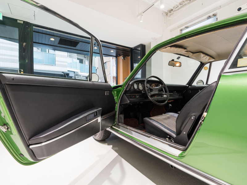 ポルシェ 911(Type911) 911S ミツワ ナロー最終モデル ビルシュタインダンパー 純正フックス製5スポークAW パワーウィンドウ 実走行確認済