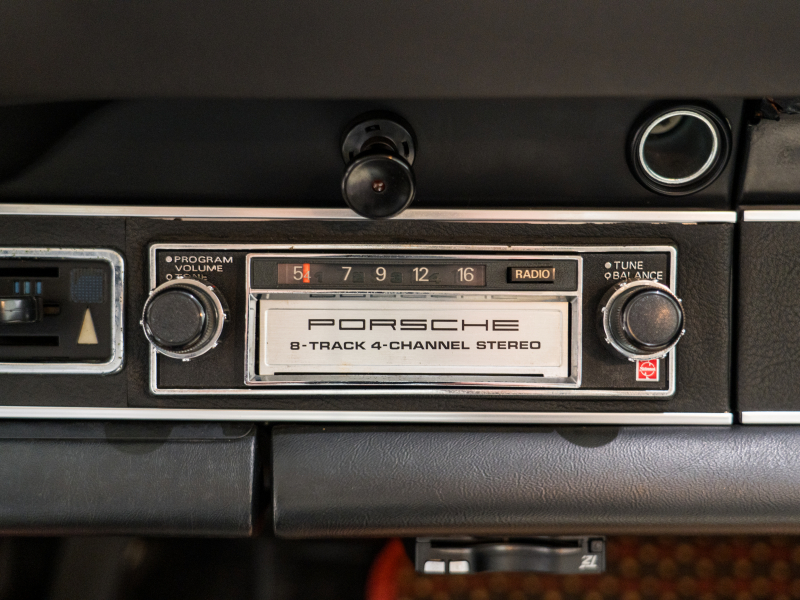 ポルシェ 911(Type911) 911S ミツワ ナロー最終モデル ビルシュタインダンパー 純正フックス製5スポークAW パワーウィンドウ 実走行確認済