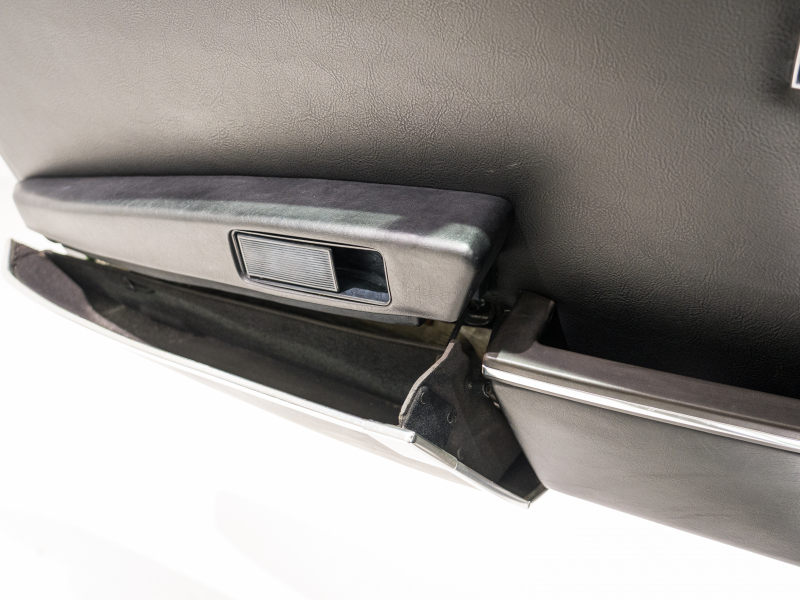 ポルシェ 911(Type911) 911S ミツワ ナロー最終モデル ビルシュタインダンパー 純正フックス製5スポークAW パワーウィンドウ 実走行確認済