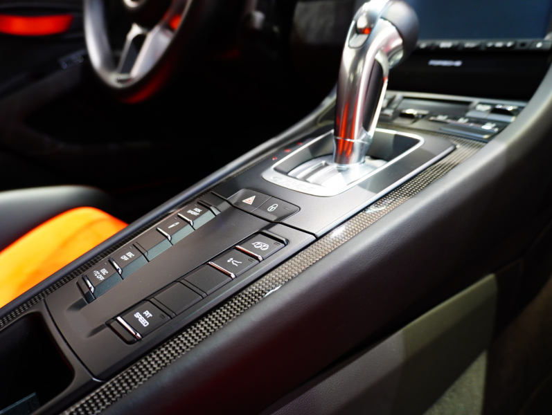 ポルシェ 911(Type991.1) GT3 RS　正規D車 左H ｽﾎﾟｰﾂｸﾛﾉ ｶｰﾎﾞﾝﾊﾞｹｯﾄ ｶｰﾎﾞﾝ&ﾌﾙﾚｻﾞｰｲﾝﾃﾘｱ PCCB Fﾘﾌﾀｰ ｽﾎﾟｴｸﾞ ﾅﾋﾞTV OPｶﾗｰ　2年保証付