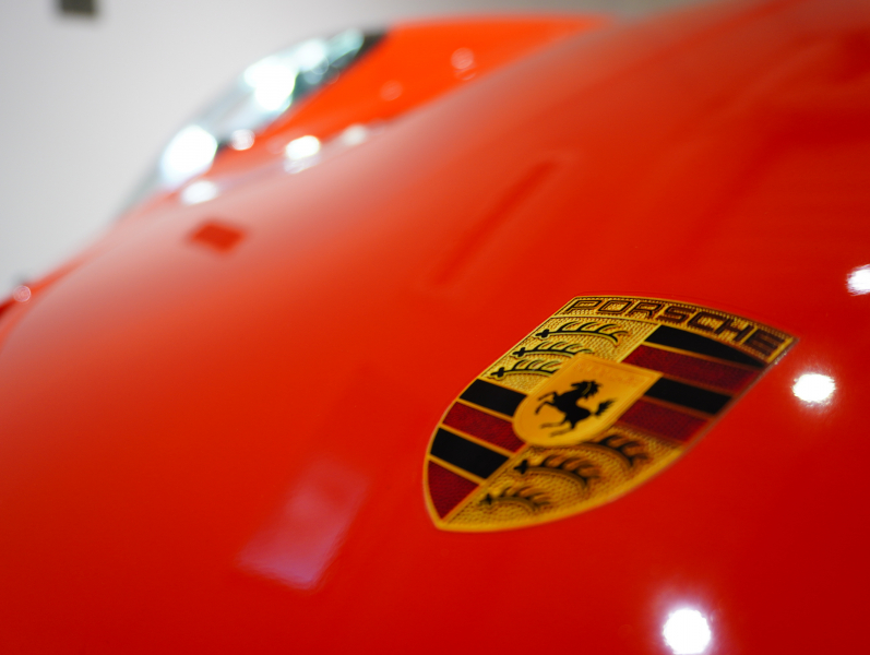 ポルシェ 911(Type991.1) GT3 RS　正規D車 左H ｽﾎﾟｰﾂｸﾛﾉ ｶｰﾎﾞﾝﾊﾞｹｯﾄ ｶｰﾎﾞﾝ&ﾌﾙﾚｻﾞｰｲﾝﾃﾘｱ PCCB Fﾘﾌﾀｰ ｽﾎﾟｴｸﾞ ﾅﾋﾞTV OPｶﾗｰ　2年保証付