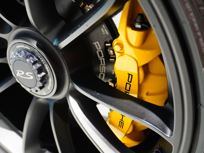 ポルシェ 911(Type991.1) GT3 RS　正規D車 左H ｽﾎﾟｰﾂｸﾛﾉ ｶｰﾎﾞﾝﾊﾞｹｯﾄ ｶｰﾎﾞﾝ&ﾌﾙﾚｻﾞｰｲﾝﾃﾘｱ PCCB Fﾘﾌﾀｰ ｽﾎﾟｴｸﾞ ﾅﾋﾞTV OPｶﾗｰ　2年保証付