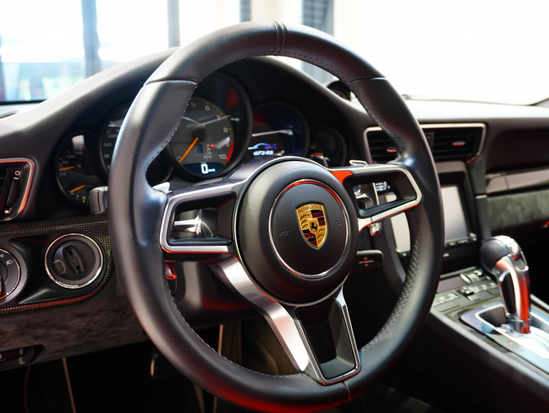ポルシェ 911(Type991.1) GT3 RS　正規D車 左H ｽﾎﾟｰﾂｸﾛﾉ ｶｰﾎﾞﾝﾊﾞｹｯﾄ ｶｰﾎﾞﾝ&ﾌﾙﾚｻﾞｰｲﾝﾃﾘｱ PCCB Fﾘﾌﾀｰ ｽﾎﾟｴｸﾞ ﾅﾋﾞTV OPｶﾗｰ　2年保証付