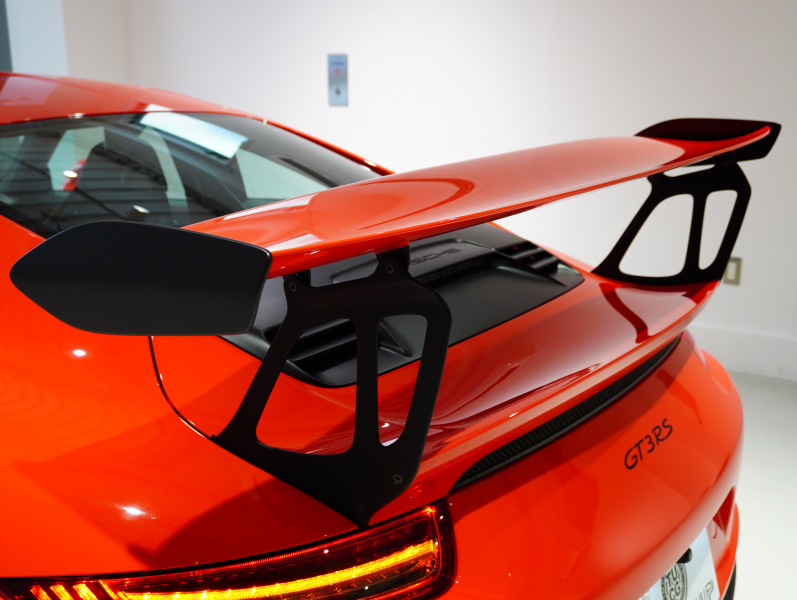 ポルシェ 911(Type991.1) GT3 RS　正規D車 左H ｽﾎﾟｰﾂｸﾛﾉ ｶｰﾎﾞﾝﾊﾞｹｯﾄ ｶｰﾎﾞﾝ&ﾌﾙﾚｻﾞｰｲﾝﾃﾘｱ PCCB Fﾘﾌﾀｰ ｽﾎﾟｴｸﾞ ﾅﾋﾞTV OPｶﾗｰ　2年保証付