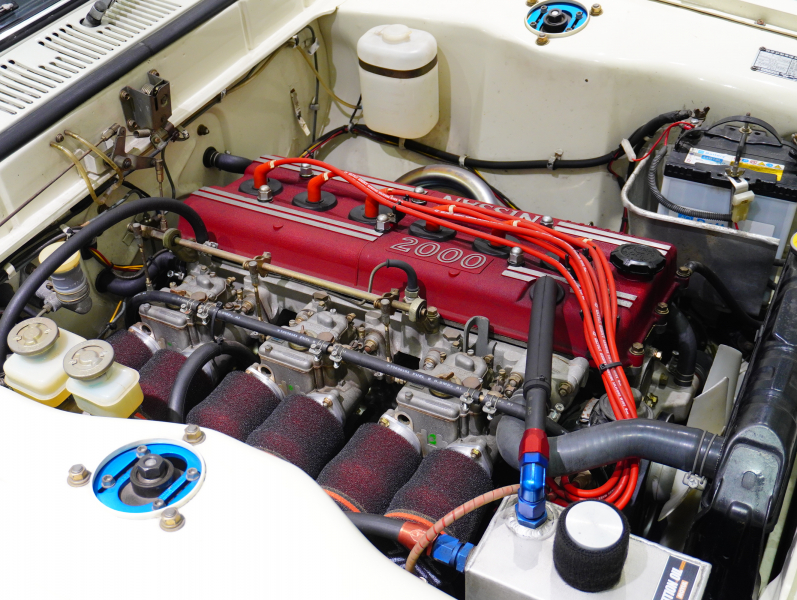 日産 スカイライン GT-R KPGC10 ﾊｺｽｶ　S20ｴﾝｼﾞﾝ ｿﾚｯｸｽ ﾀｺ足 ﾃﾞｭｱﾙﾏﾌﾗｰ ﾛｰﾙｹｰｼﾞ ﾜﾀﾅﾍﾞ15ｲﾝﾁAW