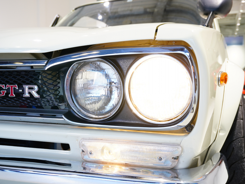 日産 スカイライン GT-R KPGC10 ﾊｺｽｶ　S20ｴﾝｼﾞﾝ ｿﾚｯｸｽ ﾀｺ足 ﾃﾞｭｱﾙﾏﾌﾗｰ ﾛｰﾙｹｰｼﾞ ﾜﾀﾅﾍﾞ15ｲﾝﾁAW