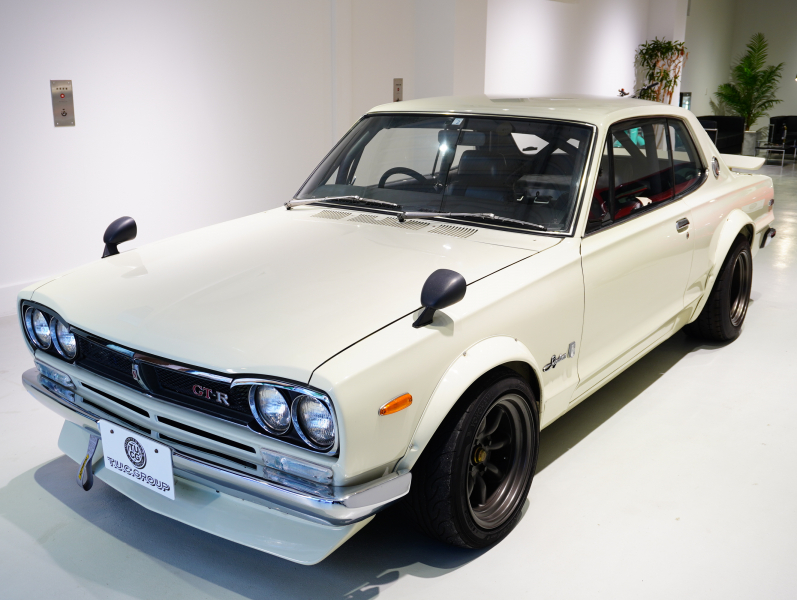 日産 スカイライン GT-R KPGC10 ﾊｺｽｶ　S20ｴﾝｼﾞﾝ ｿﾚｯｸｽ ﾀｺ足 ﾃﾞｭｱﾙﾏﾌﾗｰ ﾛｰﾙｹｰｼﾞ ﾜﾀﾅﾍﾞ15ｲﾝﾁAW