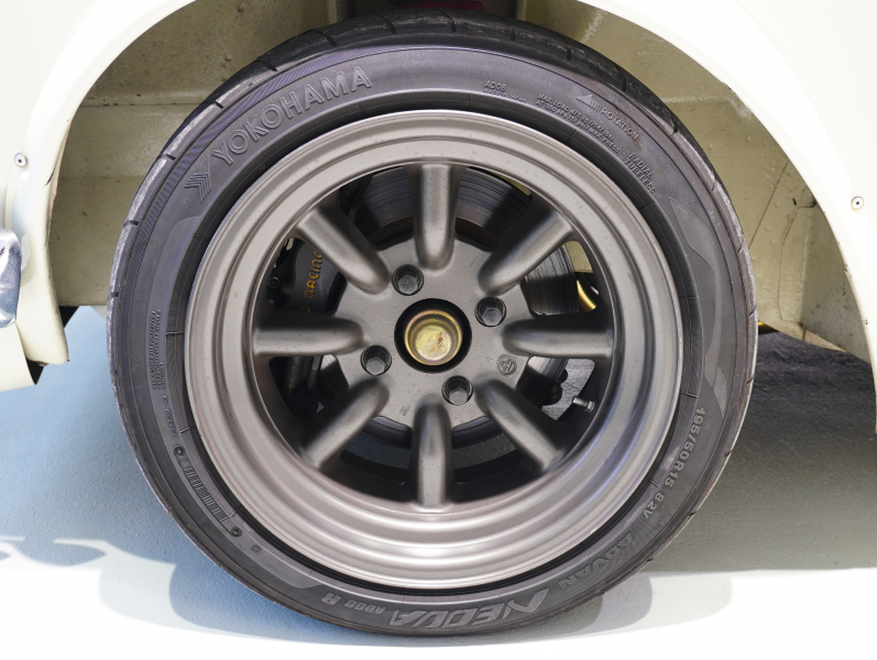 日産 スカイライン GT-R KPGC10 ﾊｺｽｶ　S20ｴﾝｼﾞﾝ ｿﾚｯｸｽ ﾀｺ足 ﾃﾞｭｱﾙﾏﾌﾗｰ ﾛｰﾙｹｰｼﾞ ﾜﾀﾅﾍﾞ15ｲﾝﾁAW