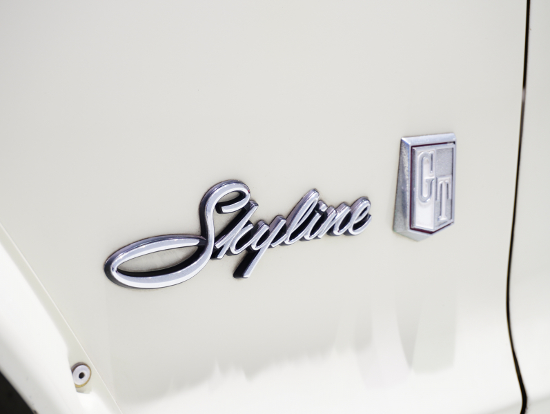 日産 スカイライン GT-R KPGC10 ﾊｺｽｶ　S20ｴﾝｼﾞﾝ ｿﾚｯｸｽ ﾀｺ足 ﾃﾞｭｱﾙﾏﾌﾗｰ ﾛｰﾙｹｰｼﾞ ﾜﾀﾅﾍﾞ15ｲﾝﾁAW