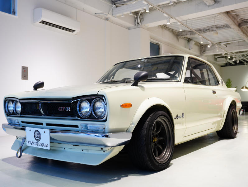 日産 スカイライン GT-R KPGC10 ﾊｺｽｶ　S20ｴﾝｼﾞﾝ ｿﾚｯｸｽ ﾀｺ足 ﾃﾞｭｱﾙﾏﾌﾗｰ ﾛｰﾙｹｰｼﾞ ﾜﾀﾅﾍﾞ15ｲﾝﾁAW