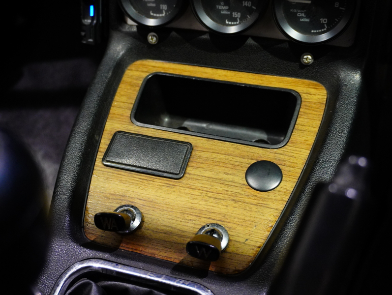 日産 スカイライン GT-R KPGC10 ﾊｺｽｶ　S20ｴﾝｼﾞﾝ ｿﾚｯｸｽ ﾀｺ足 ﾃﾞｭｱﾙﾏﾌﾗｰ ﾛｰﾙｹｰｼﾞ ﾜﾀﾅﾍﾞ15ｲﾝﾁAW