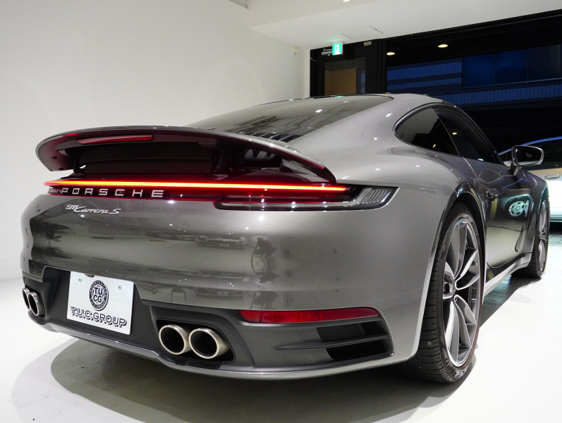 ポルシェ 911(Type992) ｶﾚﾗS ｽﾎﾟｰﾂｸﾛﾉPKG　正規D車 右H ｴﾝﾄﾘｰD ﾌﾙﾚｻﾞｰﾂｰﾄﾝｲﾝﾃﾘｱ 赤革 純正PCMﾅﾋﾞ CarPlay ｱｸﾃｨﾌﾞｾｰﾌﾃｨ ｻﾗｳﾝﾄﾞｶﾒﾗ ｶﾚﾗｸﾗｼｯｸ20/21AW　2年保証