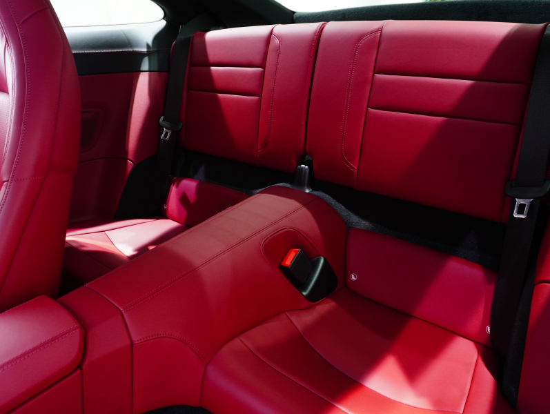 ポルシェ 911(Type992) ｶﾚﾗS ｽﾎﾟｰﾂｸﾛﾉPKG　正規D車 右H ｴﾝﾄﾘｰD ﾌﾙﾚｻﾞｰﾂｰﾄﾝｲﾝﾃﾘｱ 赤革 純正PCMﾅﾋﾞ CarPlay ｱｸﾃｨﾌﾞｾｰﾌﾃｨ ｻﾗｳﾝﾄﾞｶﾒﾗ ｶﾚﾗｸﾗｼｯｸ20/21AW　2年保証