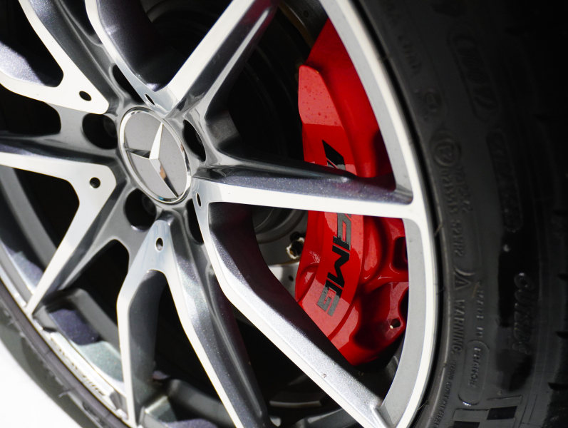 AMG GT R　後期ﾓﾃﾞﾙ 正規D車 ｷｰﾚｽｺﾞｰ AMGﾊﾞｹｯﾄｽﾎﾟｰﾂｼｰﾄ 純正ﾅﾋﾞTV CarPlay F&Bｶﾒﾗ AMGﾊﾟﾌｫｰﾏﾝｽEX ｶｰﾎﾞﾝｲﾝﾃﾘｱ LEDﾍｯﾄﾞﾗｲﾄ 20AW　2年保証付