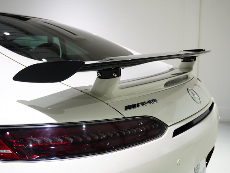 AMG GT R　後期ﾓﾃﾞﾙ 正規D車 ｷｰﾚｽｺﾞｰ AMGﾊﾞｹｯﾄｽﾎﾟｰﾂｼｰﾄ 純正ﾅﾋﾞTV CarPlay F&Bｶﾒﾗ AMGﾊﾟﾌｫｰﾏﾝｽEX ｶｰﾎﾞﾝｲﾝﾃﾘｱ LEDﾍｯﾄﾞﾗｲﾄ 20AW　2年保証付