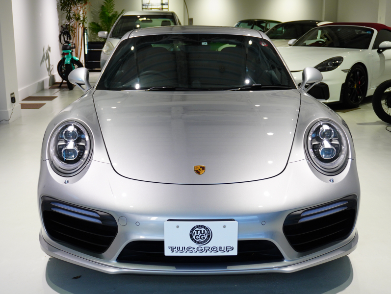 ポルシェ 911(Type991.2) ﾀｰﾎﾞS ｽﾎﾟｰﾂｸﾛﾉPKG　MY17 ｴﾝﾄﾘ‐D ﾚｻﾞｰｲﾝﾃﾘｱ 黒革 PCMﾅﾋﾞ Carplay PCCB ﾌﾞﾙﾒｽﾀｰS 　2年保証付