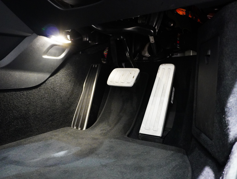 ポルシェ 911(Type991.2) ﾀｰﾎﾞS ｽﾎﾟｰﾂｸﾛﾉPKG　MY17 ｴﾝﾄﾘ‐D ﾚｻﾞｰｲﾝﾃﾘｱ 黒革 PCMﾅﾋﾞ Carplay PCCB ﾌﾞﾙﾒｽﾀｰS 　2年保証付