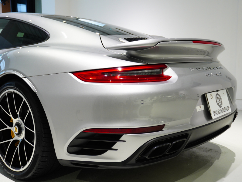 ポルシェ 911(Type991.2) ﾀｰﾎﾞS ｽﾎﾟｰﾂｸﾛﾉPKG　MY17 ｴﾝﾄﾘ‐D ﾚｻﾞｰｲﾝﾃﾘｱ 黒革 PCMﾅﾋﾞ Carplay PCCB ﾌﾞﾙﾒｽﾀｰS 　2年保証付