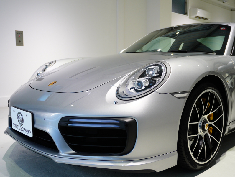 ポルシェ 911(Type991.2) ﾀｰﾎﾞS ｽﾎﾟｰﾂｸﾛﾉPKG　MY17 ｴﾝﾄﾘ‐D ﾚｻﾞｰｲﾝﾃﾘｱ 黒革 PCMﾅﾋﾞ Carplay PCCB ﾌﾞﾙﾒｽﾀｰS 　2年保証付