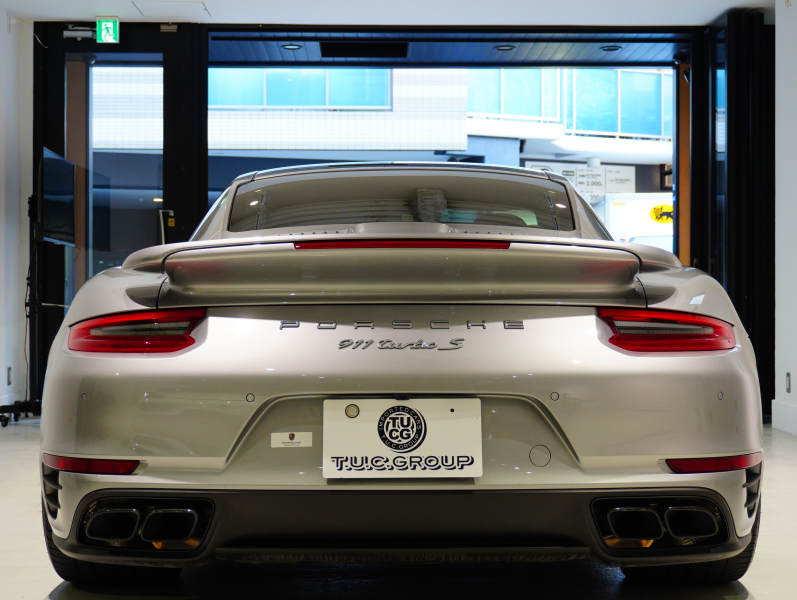 ポルシェ 911(Type991.2) ﾀｰﾎﾞS ｽﾎﾟｰﾂｸﾛﾉPKG　MY17 ｴﾝﾄﾘ‐D ﾚｻﾞｰｲﾝﾃﾘｱ 黒革 PCMﾅﾋﾞ Carplay PCCB ﾌﾞﾙﾒｽﾀｰS 　2年保証付