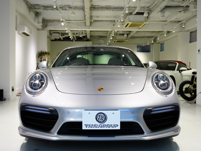 ポルシェ 911(Type991.2) ﾀｰﾎﾞS ｽﾎﾟｰﾂｸﾛﾉPKG　MY17 ｴﾝﾄﾘ‐D ﾚｻﾞｰｲﾝﾃﾘｱ 黒革 PCMﾅﾋﾞ Carplay PCCB ﾌﾞﾙﾒｽﾀｰS 　2年保証付