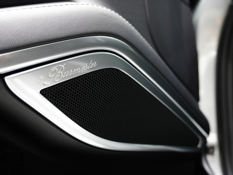 ポルシェ 911(Type991.2) ﾀｰﾎﾞS ｽﾎﾟｰﾂｸﾛﾉPKG　MY17 ｴﾝﾄﾘ‐D ﾚｻﾞｰｲﾝﾃﾘｱ 黒革 PCMﾅﾋﾞ Carplay PCCB ﾌﾞﾙﾒｽﾀｰS 　2年保証付