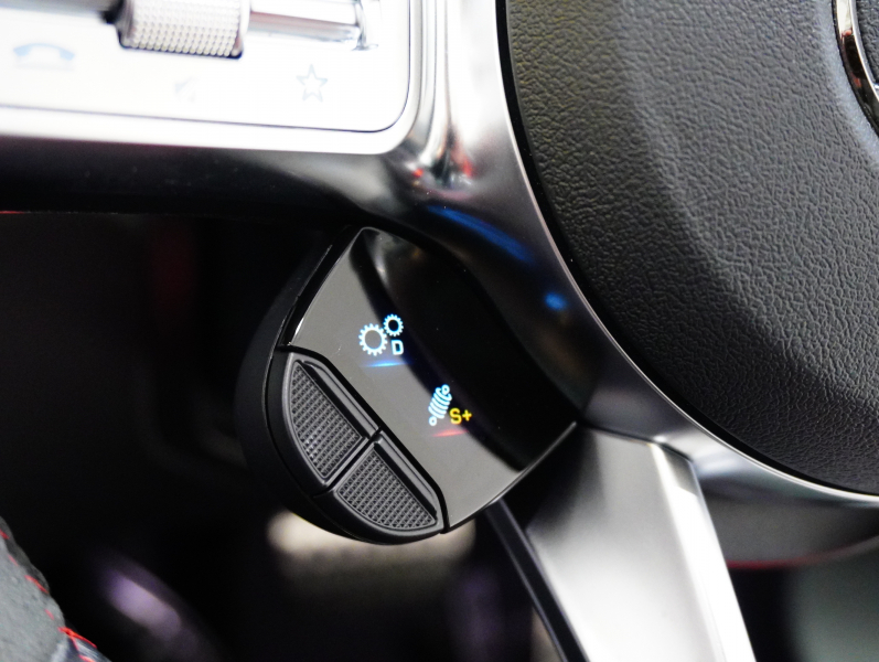 AMG Cクラス C63S ｶﾌﾞﾘｵﾚ ﾚｰﾀﾞｰSP　正規D車 後期ﾓﾃﾞﾙ 510ps 黒幌 赤黒ﾅｯﾊﾟ革 ﾅﾋﾞTV ﾌﾞﾙﾒｽﾀｰ ﾍｯﾄﾞｱｯﾌﾟﾃﾞｨｽﾌﾟﾚｲ ﾊﾟﾌｫｰﾏﾝｽEX ﾊﾟﾌｫｰﾏﾝｽｽﾃｱﾘﾝｸﾞ 専用19/20AW　2年保証