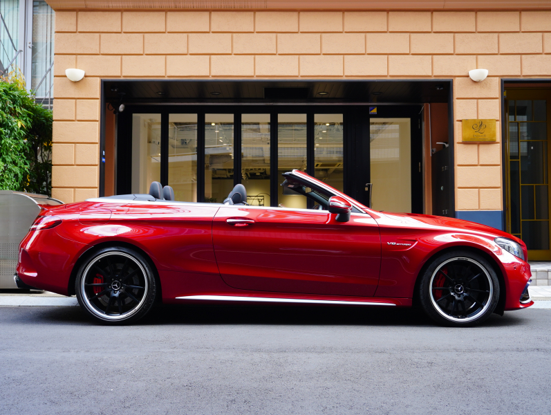 AMG Cクラス C63S ｶﾌﾞﾘｵﾚ ﾚｰﾀﾞｰSP　正規D車 後期ﾓﾃﾞﾙ 510ps 黒幌 赤黒ﾅｯﾊﾟ革 ﾅﾋﾞTV ﾌﾞﾙﾒｽﾀｰ ﾍｯﾄﾞｱｯﾌﾟﾃﾞｨｽﾌﾟﾚｲ ﾊﾟﾌｫｰﾏﾝｽEX ﾊﾟﾌｫｰﾏﾝｽｽﾃｱﾘﾝｸﾞ 専用19/20AW　2年保証