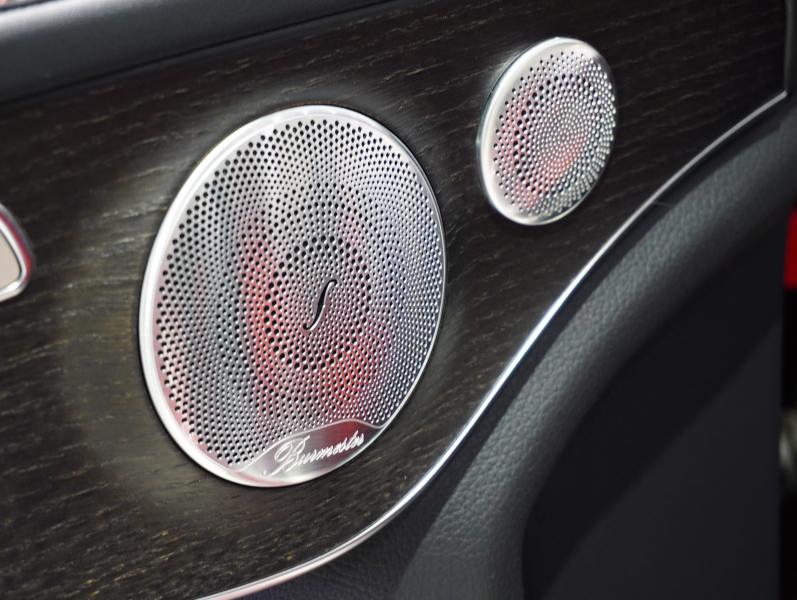 AMG Cクラス C63S ｶﾌﾞﾘｵﾚ ﾚｰﾀﾞｰSP　正規D車 後期ﾓﾃﾞﾙ 510ps 黒幌 赤黒ﾅｯﾊﾟ革 ﾅﾋﾞTV ﾌﾞﾙﾒｽﾀｰ ﾍｯﾄﾞｱｯﾌﾟﾃﾞｨｽﾌﾟﾚｲ ﾊﾟﾌｫｰﾏﾝｽEX ﾊﾟﾌｫｰﾏﾝｽｽﾃｱﾘﾝｸﾞ 専用19/20AW　2年保証