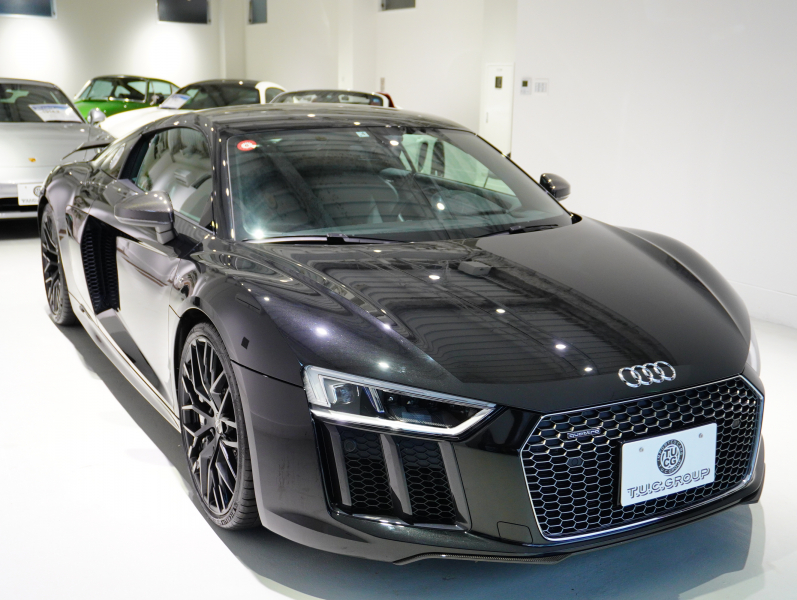 アウディ R8 5.2 FSI V10 Plus Quattro　正規D車 左H ﾌｧｲﾝﾊﾞｯﾊﾟｽﾎﾟｰﾂｼｰﾄ 純正MMIﾅﾋﾞ ｶｰﾎﾞﾝｾﾗﾐｯｸﾌﾞﾚｰｷ ｶｰﾎﾞﾝｴｸｽﾃﾘｱ ﾚｰｻﾞｰLED OP20ｲﾝﾁAW FABSPEEDﾏﾌﾗｰ　2年保証