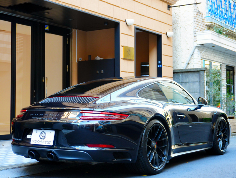 ポルシェ 911(Type991.2) カレラGTS スポーツクロノPKG 1オーナー 正規D車 エントリーD フルレザーインテリア ボルドーレッド&ブラックレザー ベンチレーター PCMナビ Bカメラ 20AW 2年保証