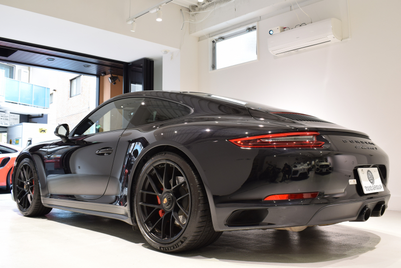 ポルシェ 911(Type991.2) カレラGTS スポーツクロノPKG 1オーナー 正規D車 エントリーD フルレザーインテリア ボルドーレッド&ブラックレザー ベンチレーター PCMナビ Bカメラ 20AW 2年保証