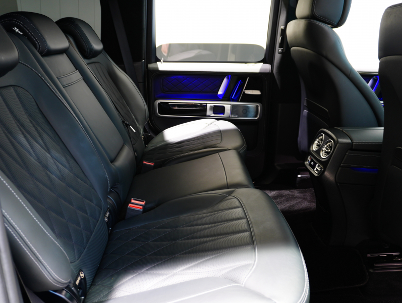 AMG Gクラス G63 AMGﾚｻﾞｰｴｸｽｸﾙｰｼﾌﾞPKG　正規D車 1ｵｰﾅｰ 左H Meｺﾈｸﾄ 黒革 ｻﾝﾙｰﾌ 純正ﾅﾋﾞTV Burmester AMGﾊﾟﾌｫｰﾏﾝｽEX AMG20ｲﾝﾁAW　2年保証