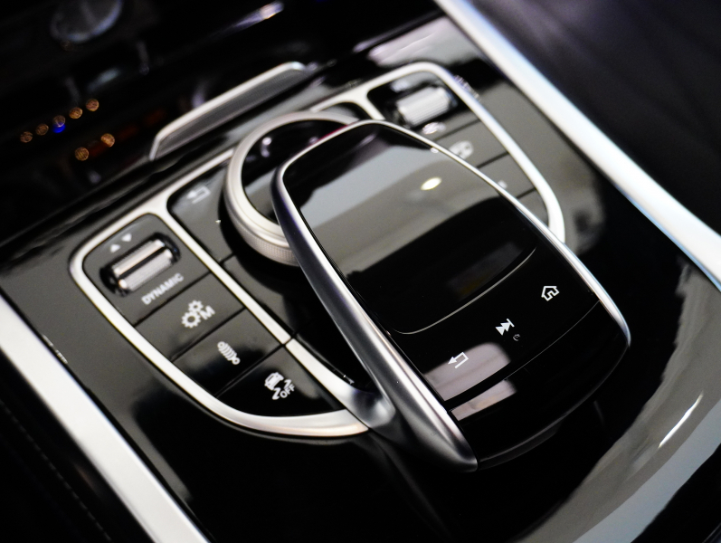 AMG Gクラス G63 AMGﾚｻﾞｰｴｸｽｸﾙｰｼﾌﾞPKG　正規D車 1ｵｰﾅｰ 左H Meｺﾈｸﾄ 黒革 ｻﾝﾙｰﾌ 純正ﾅﾋﾞTV Burmester AMGﾊﾟﾌｫｰﾏﾝｽEX AMG20ｲﾝﾁAW　2年保証