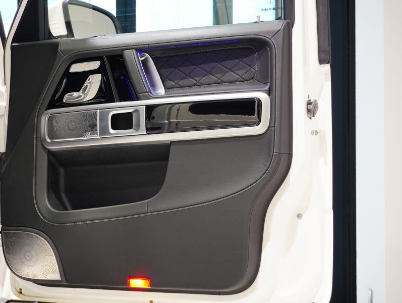 AMG Gクラス G63 AMGﾚｻﾞｰｴｸｽｸﾙｰｼﾌﾞPKG　正規D車 1ｵｰﾅｰ 左H Meｺﾈｸﾄ 黒革 ｻﾝﾙｰﾌ 純正ﾅﾋﾞTV Burmester AMGﾊﾟﾌｫｰﾏﾝｽEX AMG20ｲﾝﾁAW　2年保証