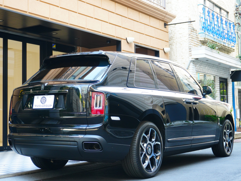 ロールスロイス カリナン 6.75 4WD Black Badge　正規D車 左H Starlight Headliner ACC 黒革 ｼｰﾄﾋｰﾀｰ&ﾍﾞﾝﾁﾚｰﾀｰ 純正HDDﾅﾋﾞTV 360ｶﾒﾗ RR刺繍 ﾗﾑｳｰﾙﾌﾛｱﾏｯﾄ 専用22ｲﾝﾁAW