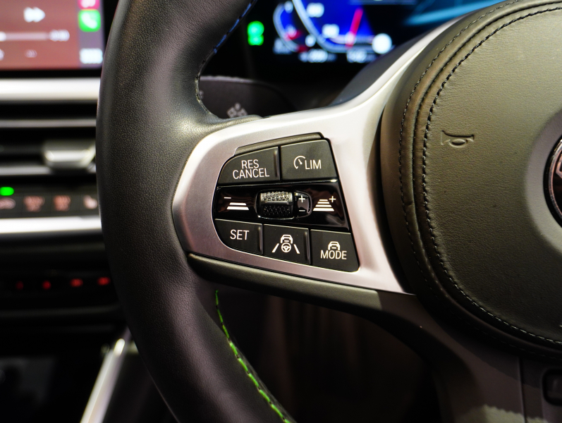 アルピナ D3 S Limousine Allrad ﾗｸﾞｼﾞｭｱﾘｰPKG　正規D車 右H OPｶﾗｰ ACC ｳﾞｧｰﾈｽｶ黒革 ｻﾝﾙｰﾌ 純正iDriveﾅﾋﾞ harman/kardon ｸﾗｼｯｸ20AW　2年保証