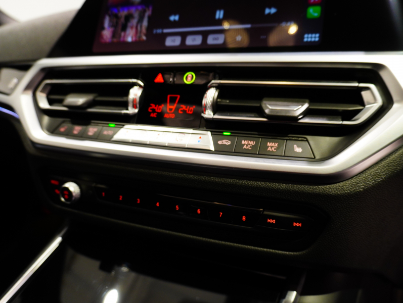 アルピナ D3 S Limousine Allrad ﾗｸﾞｼﾞｭｱﾘｰPKG　正規D車 右H OPｶﾗｰ ACC ｳﾞｧｰﾈｽｶ黒革 ｻﾝﾙｰﾌ 純正iDriveﾅﾋﾞ harman/kardon ｸﾗｼｯｸ20AW　2年保証