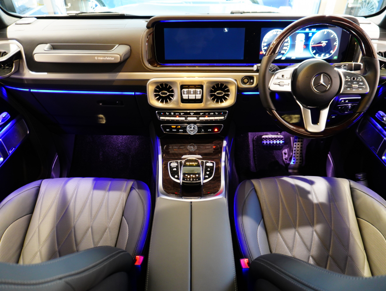 メルセデスベンツ Gクラス G400d ﾏﾇﾌｧｸﾄｩｰｱｴﾃﾞｨｼｮﾝ　正規D車 特別仕様 右H 黒革 ｻﾝﾙｰﾌ 純正ﾅﾋﾞTV ｱﾀﾞﾌﾟﾃｨﾌﾞﾀﾞﾝﾋﾟﾝｸﾞ 専用AMG20AW BRABUSﾘｯﾌﾟ　新車保証