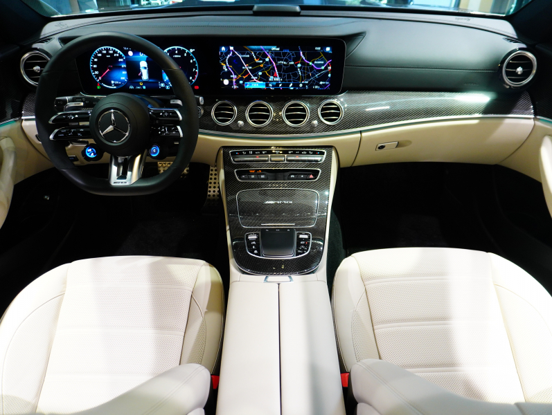 AMG Eクラス E63S 4MATIC+ ﾜｺﾞﾝ ｴｸｽｸﾙｰｼﾌﾞ&ｶｰﾎﾞﾝPKG　正規D車 左H AMGｶｰﾎﾞﾝｾﾗﾐｯｸﾌﾞﾚｰｷ ﾍﾞｰｼﾞｭ革 ﾍﾞﾝﾁﾚｰﾀｰ ﾊﾟﾉﾗﾏSR 純正MBUXﾅﾋﾞ Burmester AMGﾊﾟﾌｫｰﾏﾝｽｴｸﾞｿﾞｰｽﾄ ﾛﾜﾘﾝｸﾞｷｯﾄ 20AW　2年保証