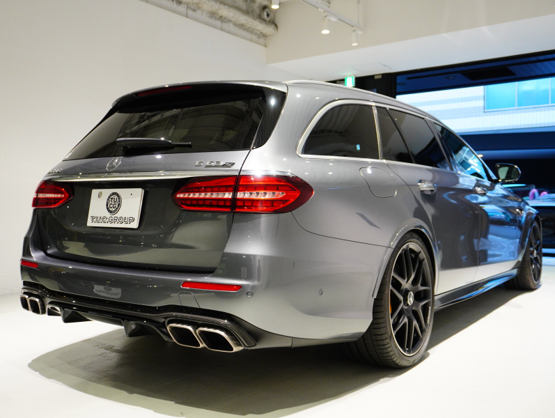AMG Eクラス E63S 4MATIC+ ﾜｺﾞﾝ ｴｸｽｸﾙｰｼﾌﾞ&ｶｰﾎﾞﾝPKG　正規D車 左H AMGｶｰﾎﾞﾝｾﾗﾐｯｸﾌﾞﾚｰｷ ﾍﾞｰｼﾞｭ革 ﾍﾞﾝﾁﾚｰﾀｰ ﾊﾟﾉﾗﾏSR 純正MBUXﾅﾋﾞ Burmester AMGﾊﾟﾌｫｰﾏﾝｽｴｸﾞｿﾞｰｽﾄ ﾛﾜﾘﾝｸﾞｷｯﾄ 20AW　2年保証
