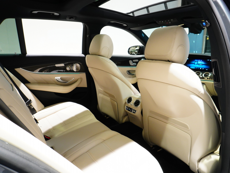 AMG Eクラス E63S 4MATIC+ ﾜｺﾞﾝ ｴｸｽｸﾙｰｼﾌﾞ&ｶｰﾎﾞﾝPKG　正規D車 左H AMGｶｰﾎﾞﾝｾﾗﾐｯｸﾌﾞﾚｰｷ ﾍﾞｰｼﾞｭ革 ﾍﾞﾝﾁﾚｰﾀｰ ﾊﾟﾉﾗﾏSR 純正MBUXﾅﾋﾞ Burmester AMGﾊﾟﾌｫｰﾏﾝｽｴｸﾞｿﾞｰｽﾄ ﾛﾜﾘﾝｸﾞｷｯﾄ 20AW　2年保証