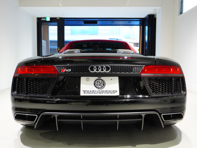 アウディ R8 ｽﾊﾟｲﾀﾞｰ 5.2 FSI V10 Quattro　正規D車 左H ﾚｯﾄﾞﾌｧｲﾝﾅｯﾊﾟﾚｻﾞｰｽﾎﾟｰﾂｼｰﾄ ﾌﾙﾚｻﾞｰﾄﾘﾑ 純正MMIﾅﾋﾞ ﾊﾞｰﾁｬﾙｺｯｸﾋﾟｯﾄ OP20ｲﾝﾁAW　2年保証