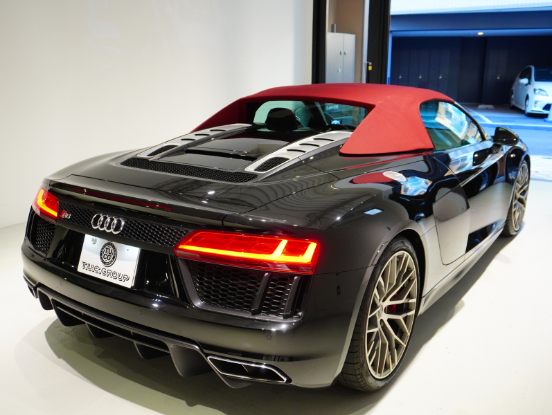 アウディ R8 ｽﾊﾟｲﾀﾞｰ 5.2 FSI V10 Quattro　正規D車 左H ﾚｯﾄﾞﾌｧｲﾝﾅｯﾊﾟﾚｻﾞｰｽﾎﾟｰﾂｼｰﾄ ﾌﾙﾚｻﾞｰﾄﾘﾑ 純正MMIﾅﾋﾞ ﾊﾞｰﾁｬﾙｺｯｸﾋﾟｯﾄ OP20ｲﾝﾁAW　2年保証